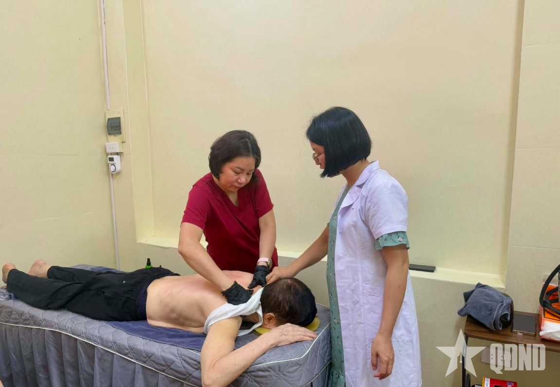 Chăm sóc ban ngày - thêm điểm tựa cho người cao tuổi